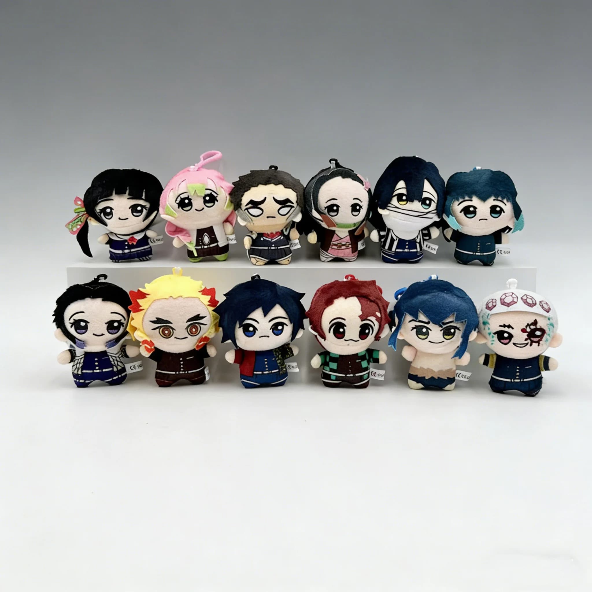Nuovo Peluche Anime Demon Slayer da 10 cm: Tomioka Giyu, Kamado Tanjirou, Kamado Nezuko, Agatsuma Zenitsu, Shinazugawa Genya - Regalo Perfetto