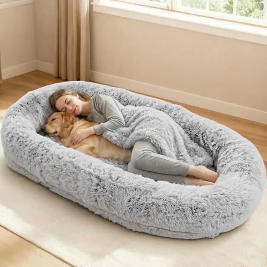 Letto per Umani e Cani 79"x44"x12.5" in Finta Pelliccia Lavabile, Portatile con Maniglia, Schiuma Ortopedica a Nido d'Ape, Extra Large