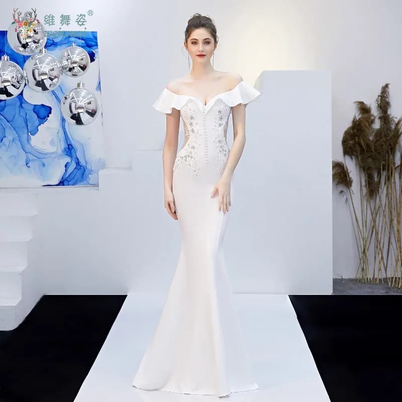 Simple and Elegant One Shoulder Wedding Dress with Hand Embroidered Sexy Waist Hollow Fishtail Skirt Engagement and Toast Dress