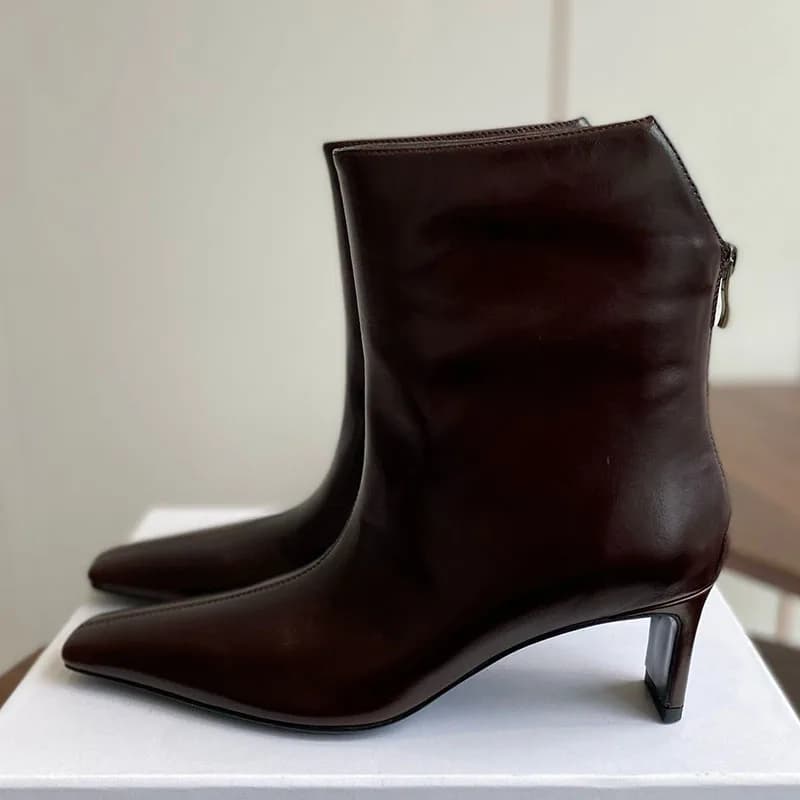 Nuovi stivali corti con tacco a forma di gattino con punta quadrata Stivali moderni versatili in vera pelle da donna con cerniera posteriore alla caviglia Primavera Autunno
