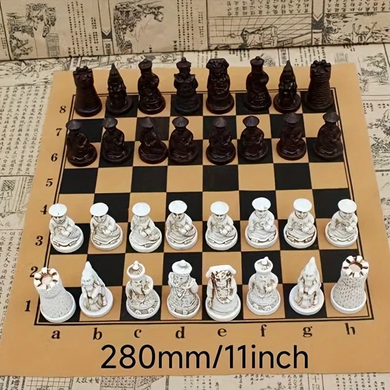 Set di Scacchi Vintage con Scacchiera in Pelle PU e Pezzi in Resina 3D Intagliati, Statua Creativa a Forma di Soldato, Gioco di Strategia Classico, Ideale come Regalo di Compleanno
