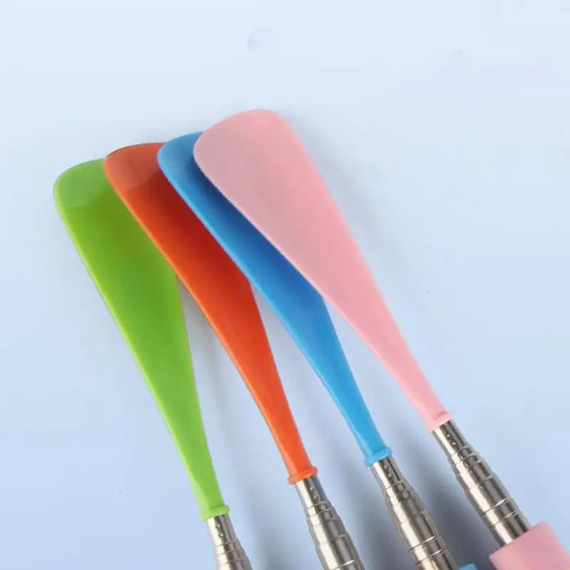 Calzascarpe retrattile Calzascarpe Calzascarpe in acciaio inossidabile Manico lungo Calzascarpe D-urevole Accessorio per scarpe Cucchiaio per uomo Donna