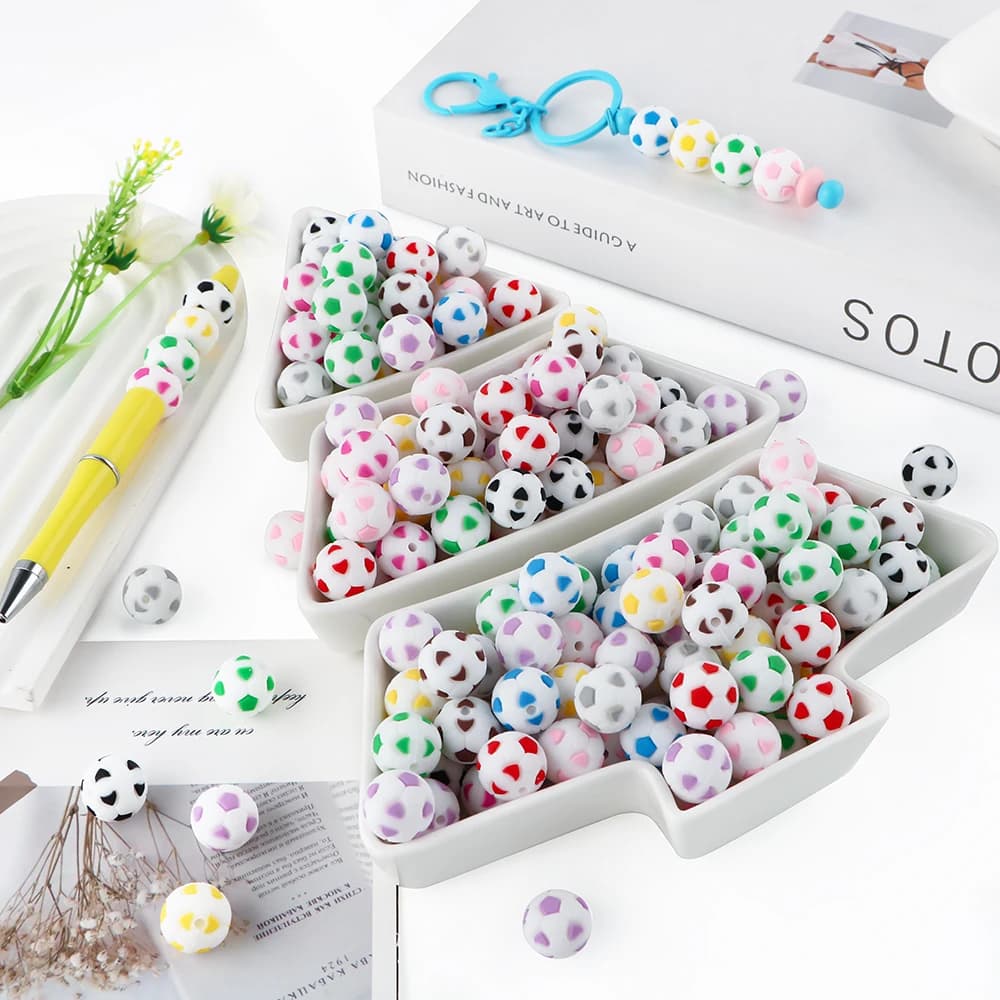 5-10 pezzi di perline da 15 mm a forma di pallone da calcio, perline rotonde in silicone colorate per la creazione di gioielli, braccialetti fai da te, collane, orecchini, accessori fatti a mano
