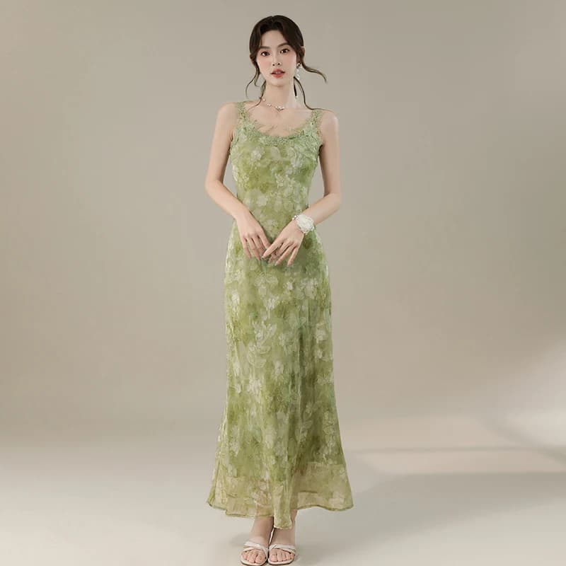 Southeast Asian Style Women's Elegant Long V-neck Lace Trim Belted Slimming Holiday Vibes Strap Dress Summer Citywalk Dress