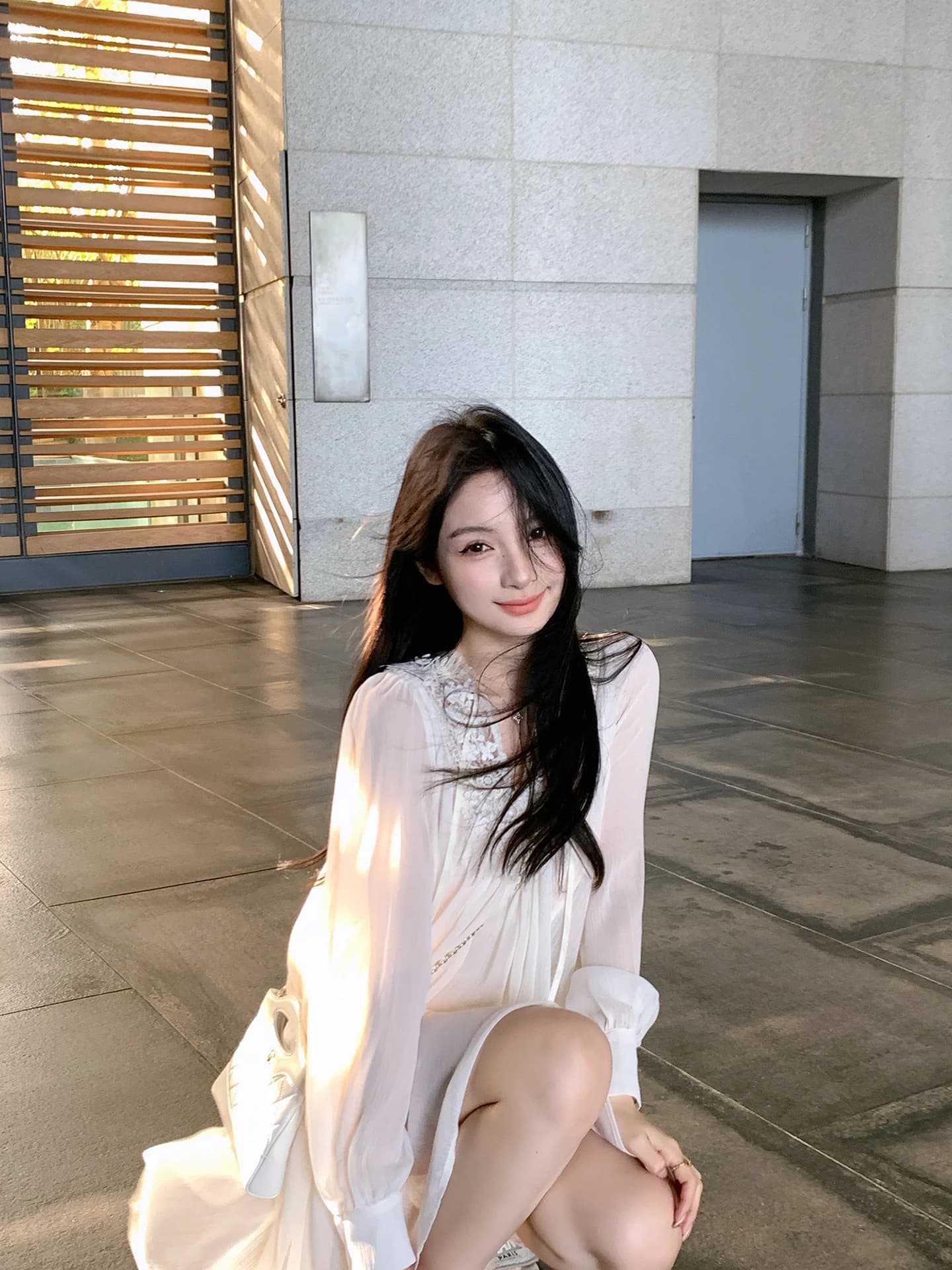 White V-Neck Floral Long Sleeve Women's Shirt Zhouye Pure Desire Summer New Style Sunscreen Chiffon Blouse Sweet Style