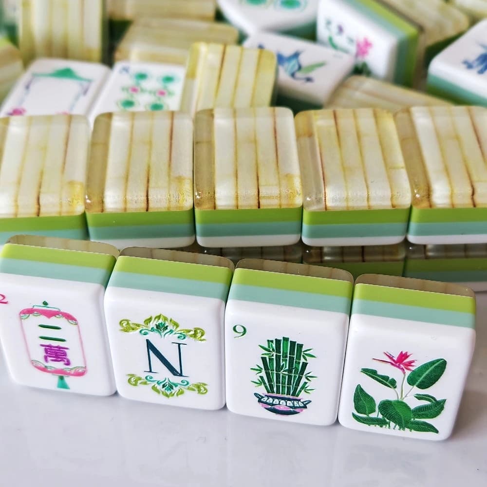 Customized Modern American Mahjong Set Luxury Acrylic Bamboo Pattern Mahjong Tiles Travel Engraved Mah Jongg Sets for Board Game