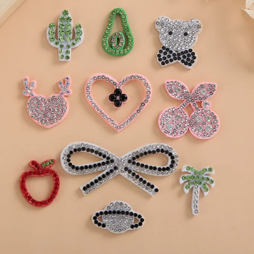 10 pezzi albero fiocco orso pianeta colla fissa cucire su strass toppe motivo fai da te applique borsa per indumenti decorazione per scarpe accessorio di riparazione