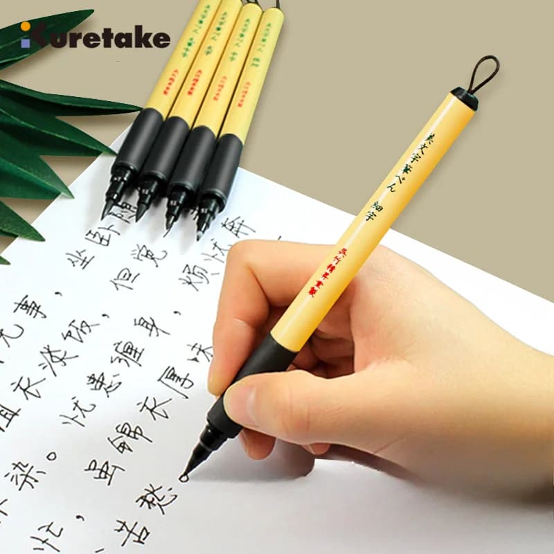ZIG Kuretake Bimoj Penna con punta in feltro - Doppia punta (Duro e pennello) - Ideale per la firma della calligrafia Manga e l'arte comica - Fornitura artistica morbida e liquida