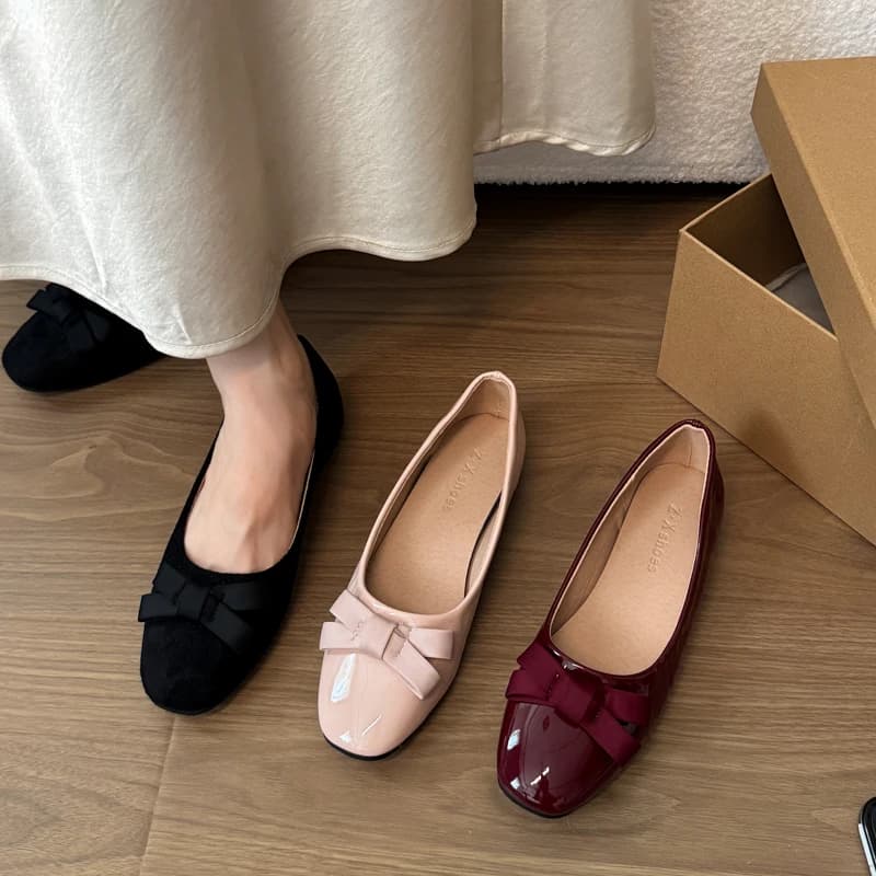 Patent Leather Women Loafers Flats Shoes Round Toe Slip on Daily Walking Shoes Ladies Elegant Dress Leather Ballerinas Shoes
