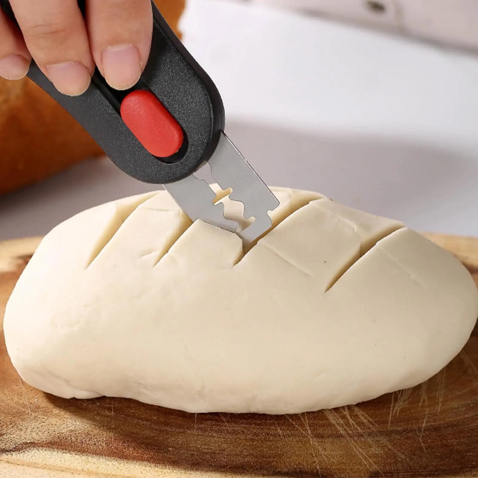 Magnetic scorer for bread dough with 5 extra blades to burn bread Scraper for bread Bread knife Cooking score tool
