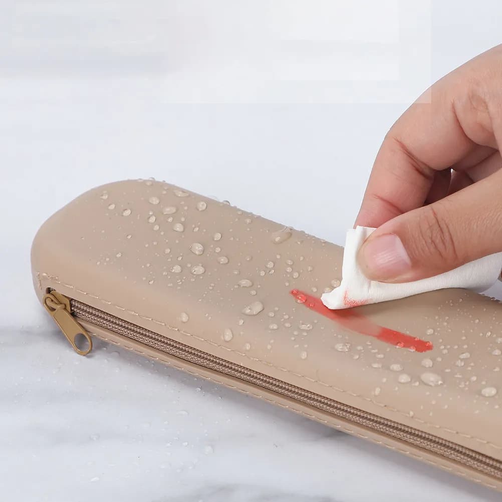 Porta Pennelli da Trucco da Viaggio in Silicone, Custodia Organizer Piccola e Pratica per Pennelli e Articoli da Toeletta