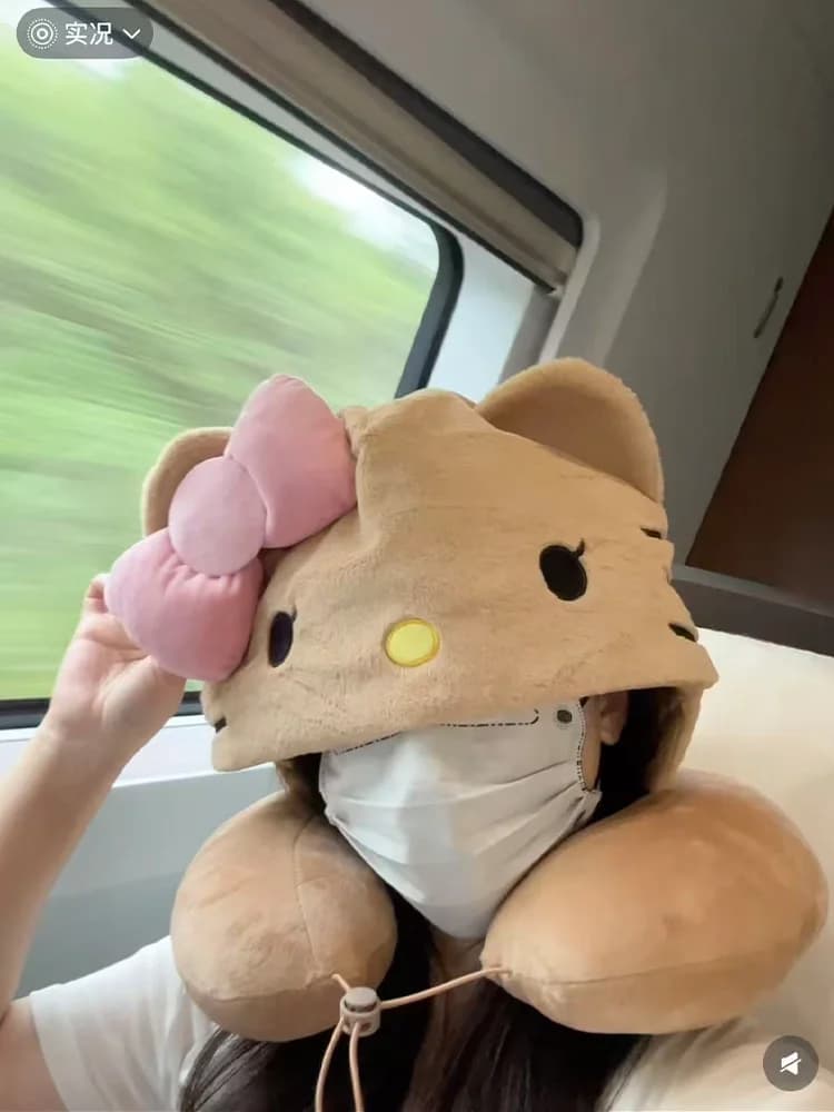 Kawaiihello Kitty Cuscino a forma di U con cappuccio Cartone animato Simpatico cuscino Cappello Oscurante Viaggio Essenziale Cuscino per il pisolino e il sonno