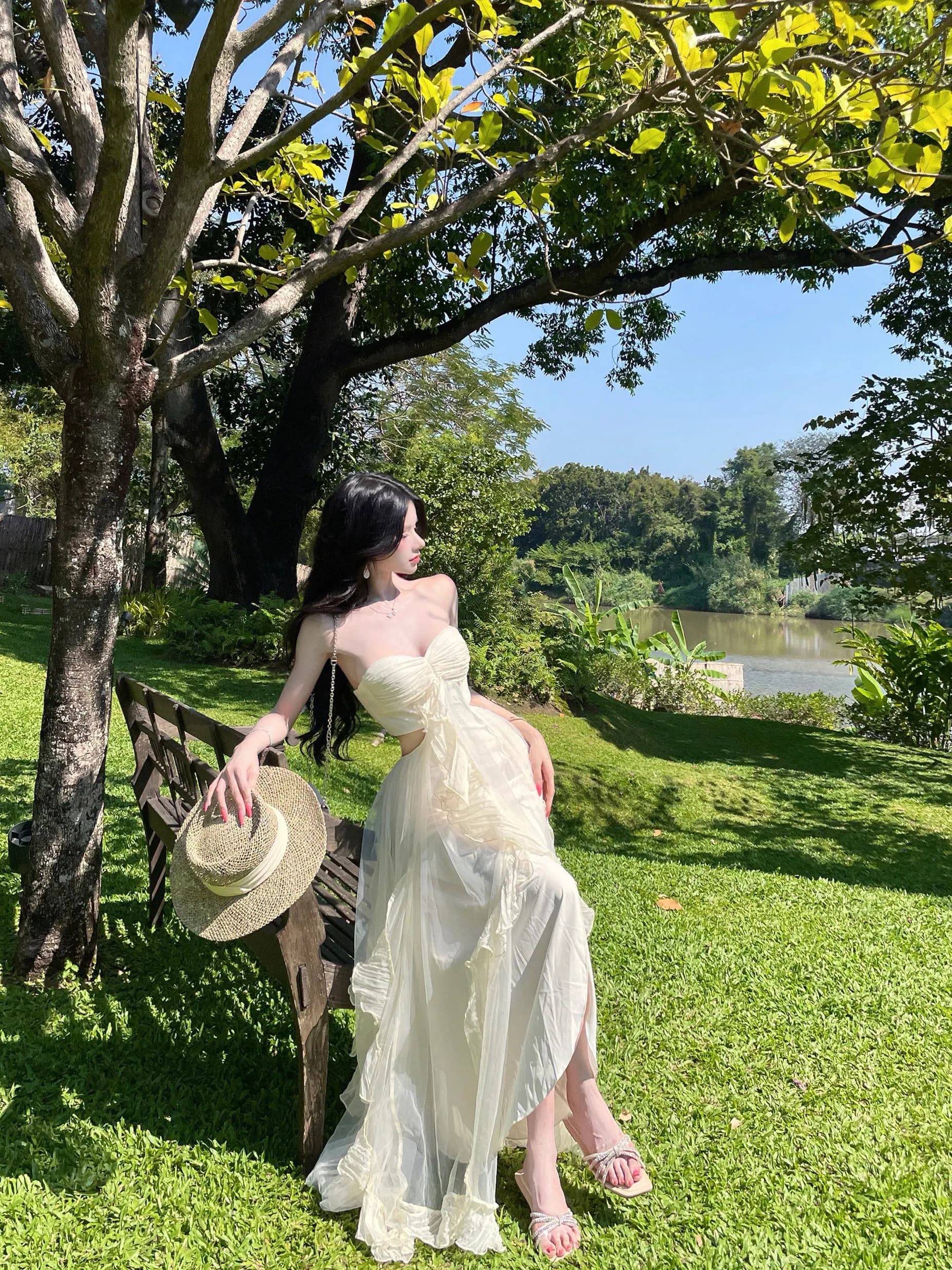 Vacation Style Long Sleeveless Women's Dress Dustdip Club High Waist A-Line Skirt Soft Chiffon Fabric No Zipper One Shoulder