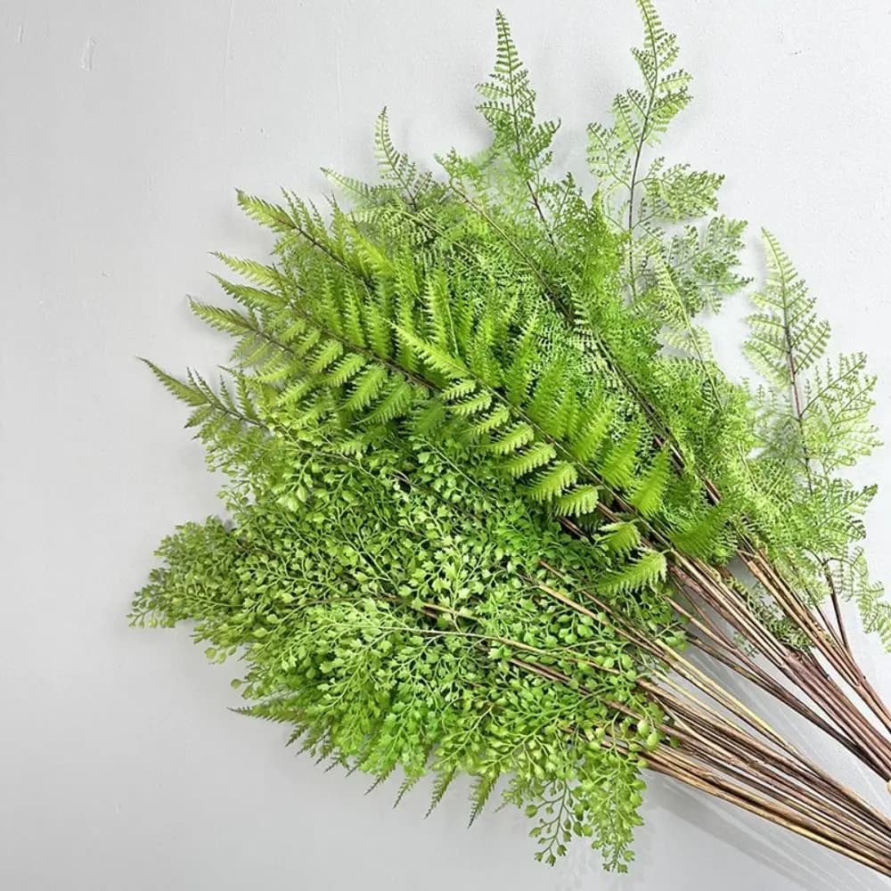 Real Touch Artificial Fern Plant Handmade Plastic Material Artificial Greenery Fern Elegant Design Realistic Artificial Fern