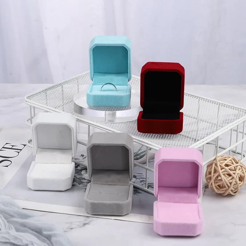 10 Pezzi Scatole in Feltro per Gioielli, Confezioni per Anelli, Orecchini e Diamanti, Scatole Regalo per Gioielli 5.5X5X4cm