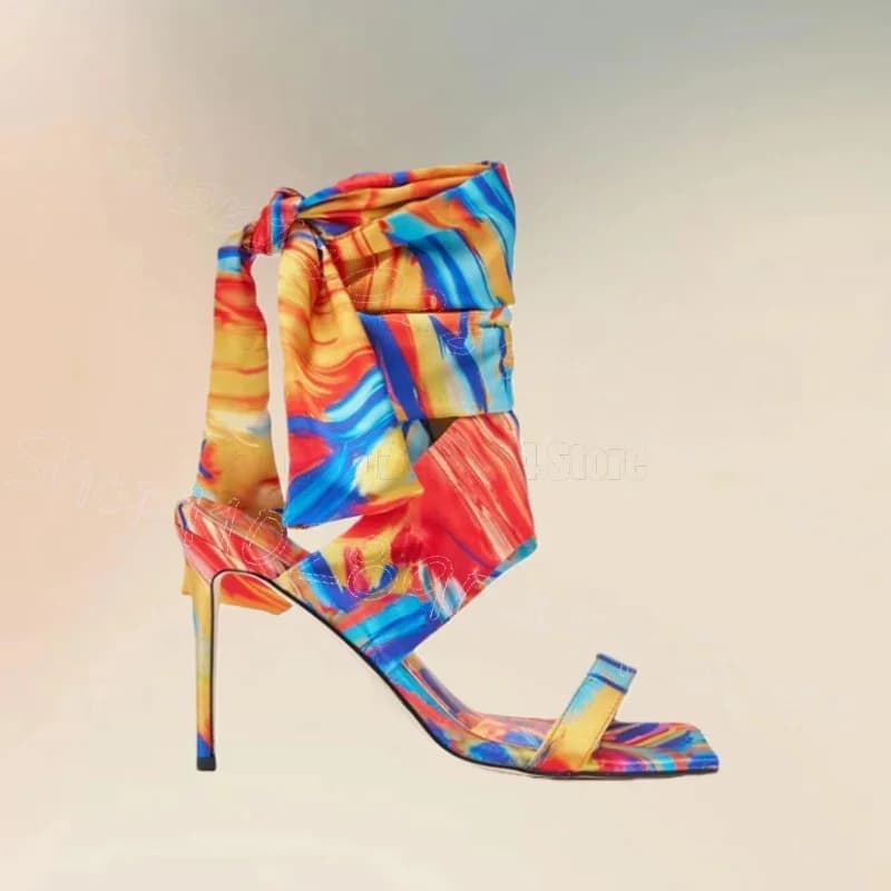 Sandali con lacci in seta con stampa graffiti colorata, punta aperta, tacco a spillo, scarpe da donna per feste e appuntamenti 2026 Zapatos Para Mujeres