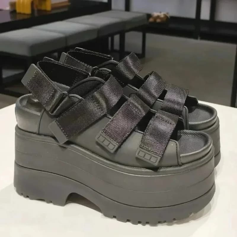 Sandali con nastro magico rialzato con tacco spesso casual Estate Nuovo stile stile romano Scarpe da donna versatili Comodo sandalo slip-on