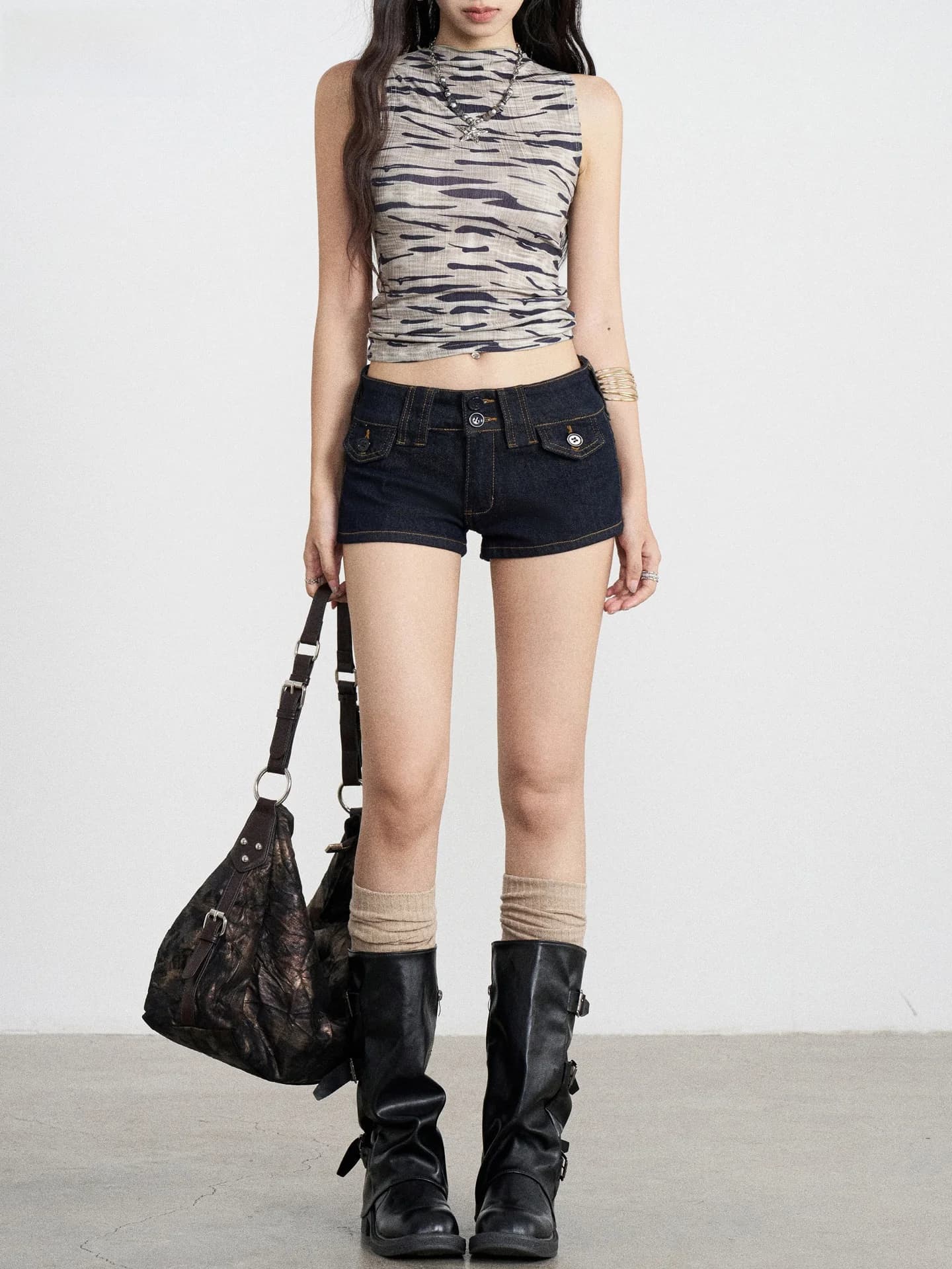Blue Grey Denim Short Pants Women's Low Waist Design Sensation Body Shaping Sexy Girls Summer Slim Fit Jeans Casual Shorts
