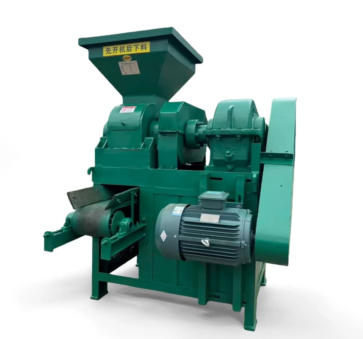 Per segatura di legno con buccia di riso e rifiuti agricoli per la produzione di varie macchine per bricchette a sfera con blocchi di carbonio sferica