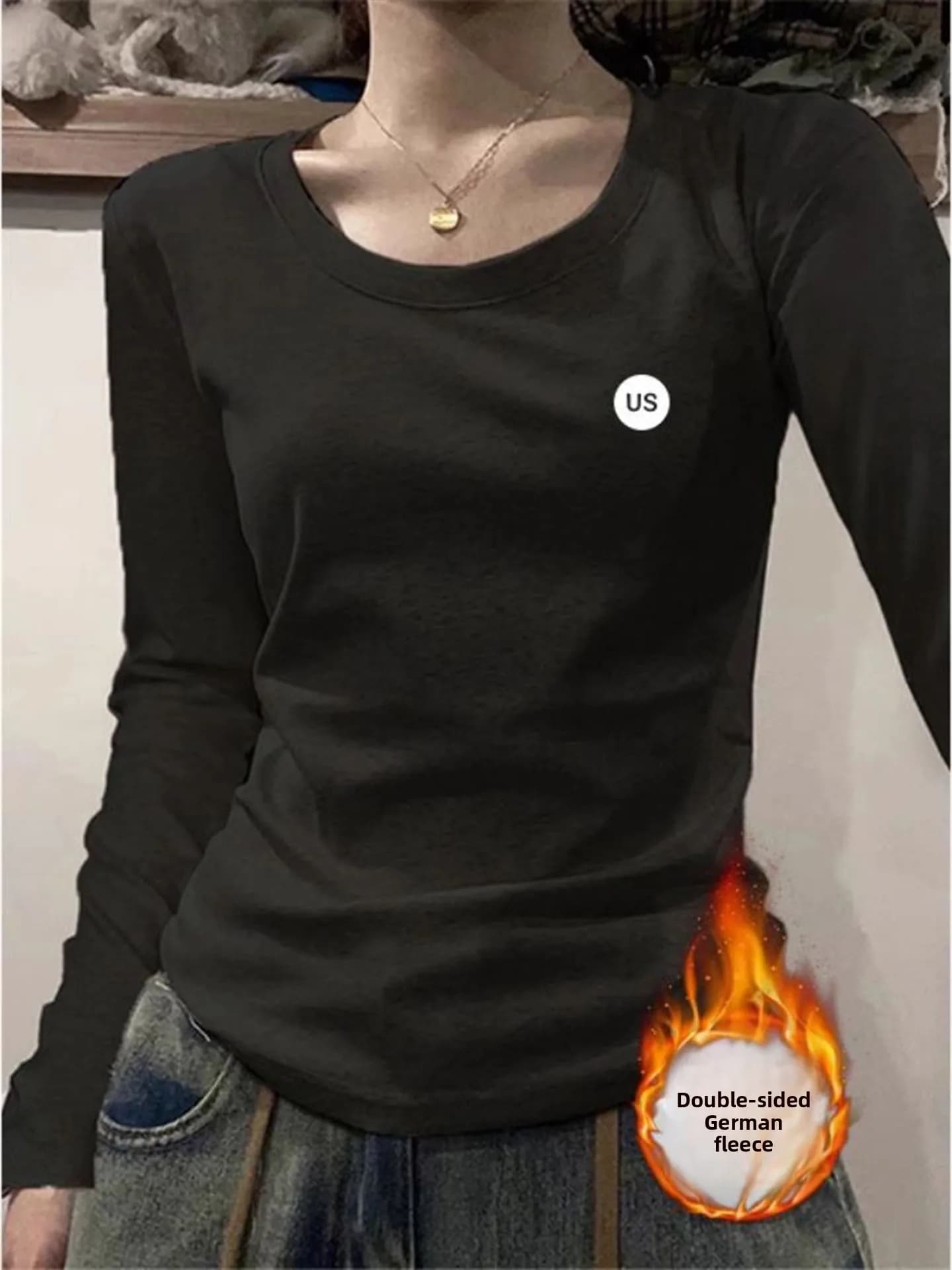 Maglietta Nera Slim Fit a Maniche Lunghe da Donna, Maglia Base Calda Stile Corto Autunno Inverno con Design a Vita Piegata, Stile Pendolare
