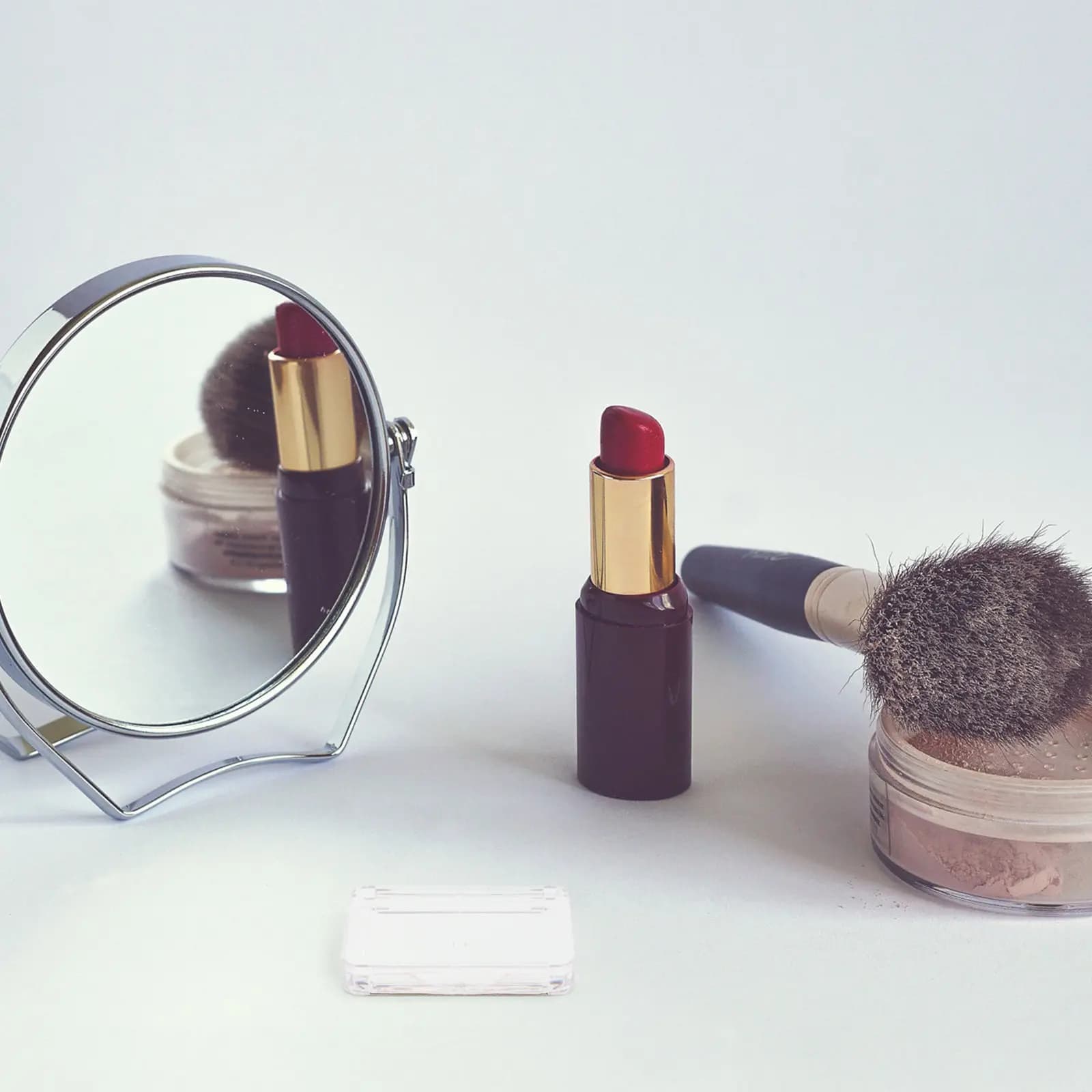 Set di 5 Contenitori Vuoti per Ombretto, Vassoi Ricaricabili Portatili e Leggeri, Organizer per Trucco per Blush, Ombretto, Fondotinta e Cipria