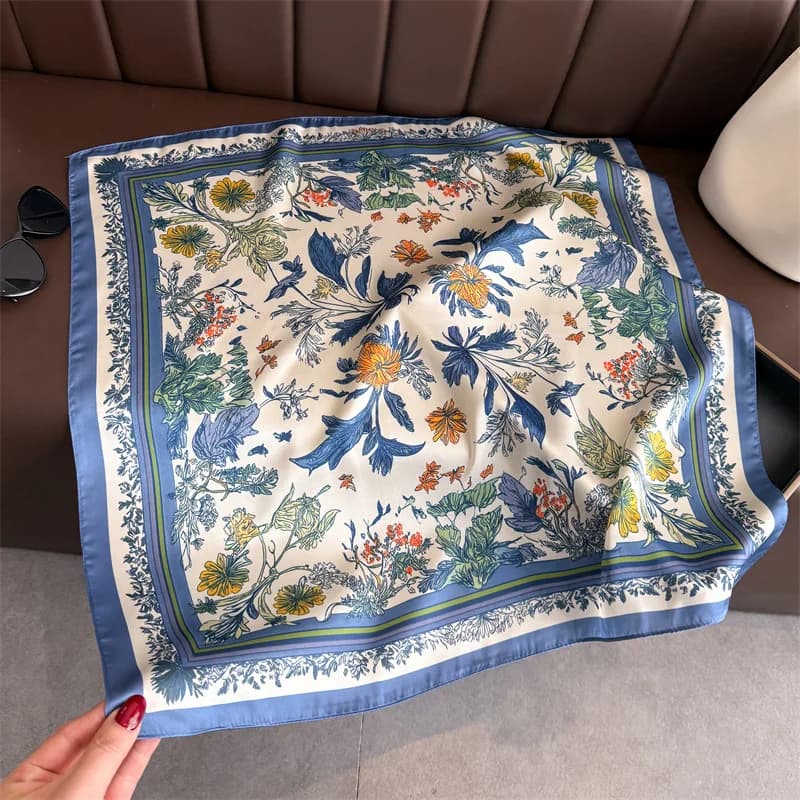 Foulard quadrato da donna primavera estate 70x70cm in raso di seta, sciarpa da testa, bandana da spiaggia, sciarpa da collo, accessorio per capelli