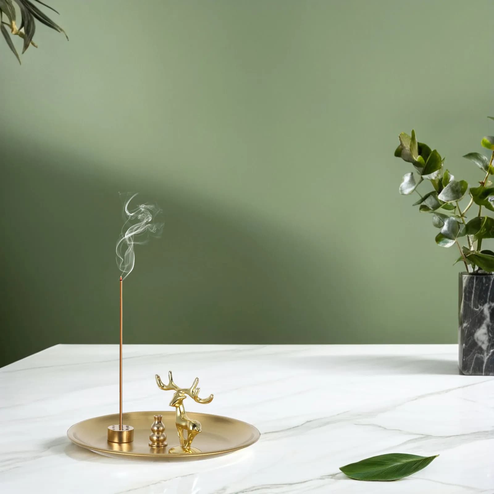 1 set di bruciatori d'incenso tibetani in ottone a 9 fori per bastoncini, coni e spirali, con vassoio raccogli cenere, ideale per la decorazione di sale di meditazione e yoga