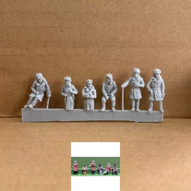 Kit Modello in Resina Scala 1/72, 6 Figurine di Equipaggio di Carri Armati Sovietici in Abbigliamento Invernale, Non Dipinte