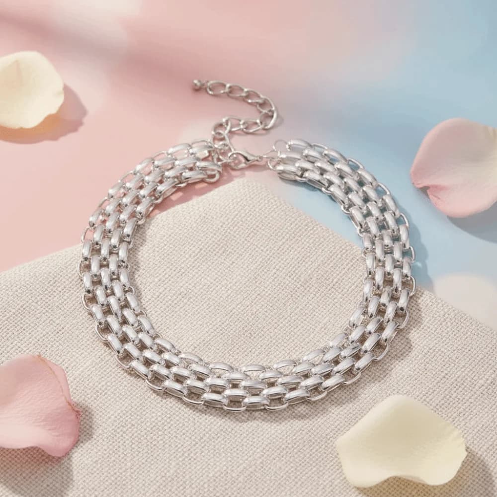 Metal Chunky Chain Choker Twisted Lock Vintage Layered Collar Necklace Personality Temperament Exaggerated Necklace