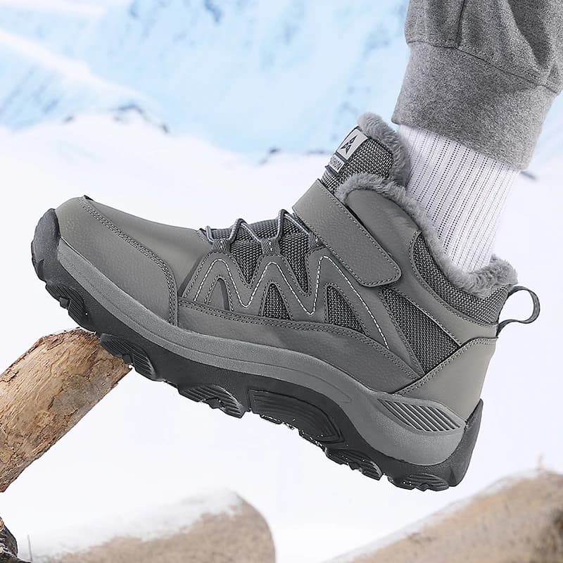 Outdoor Winter Snow Boots men High-top Plush Outdoor Keep Warmth Casual Men Shoes Shock-absorbing Anti-slip Hiking Shoes Men
