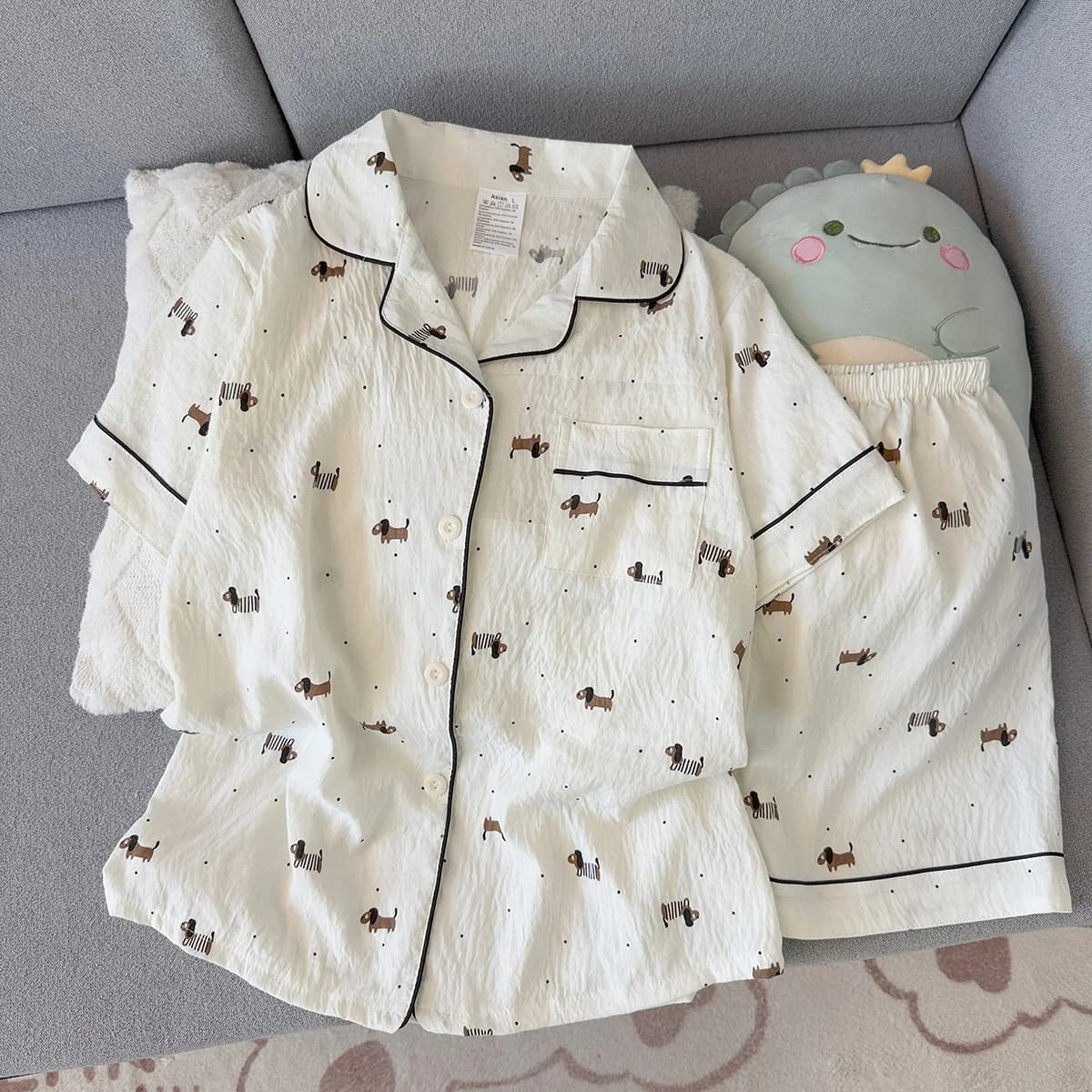 Women's Summer Pajamas, Thin Polka Dot Puppy Short-Sleeved Shorts, Sweet and Cute, Can Be Worn Outside in Summer, Home Clothes Set, Two-Piece Set