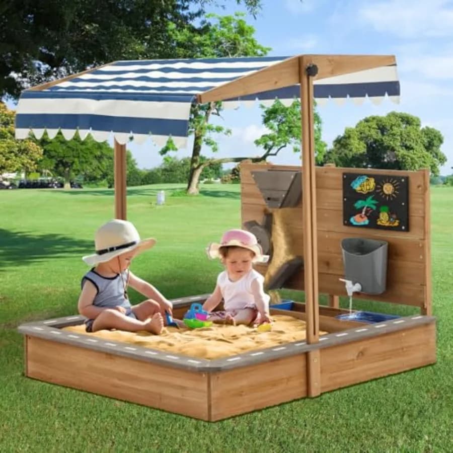 Grande Scatola di Sabbia in Legno con Tetto per Giardino e Spiaggia, Set da Gioco Marrone Rovere, Include Tettuccio Regolabile, Imbuto e Lavagna per Disegnare