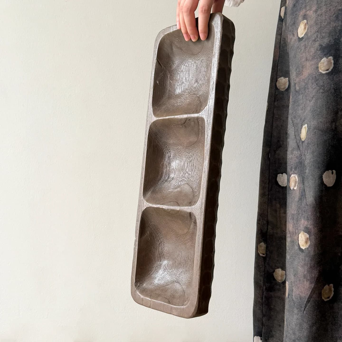Brown Rectangular Wooden Tray Bread Solid Wood Storage Tray Wabi-sabi Wind B & B Plate Dried Fruit Plate Ornament Trinket Dish