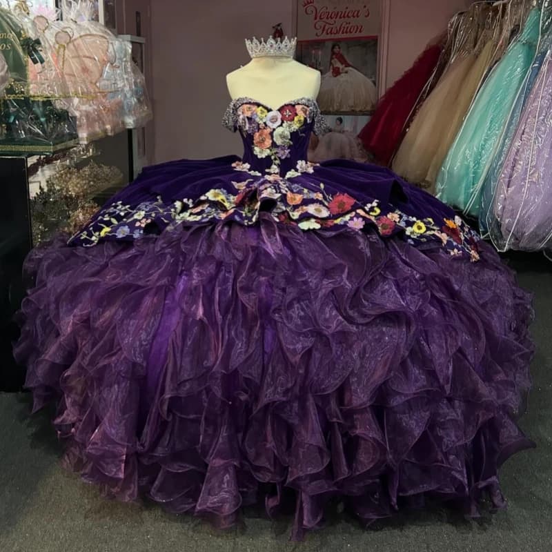 Abiti Quinceanera viola lucido con spalle scoperte Applique Perline di pizzo Tull a strati Festa di compleanno Dolce 16 Abito Abiti da 15