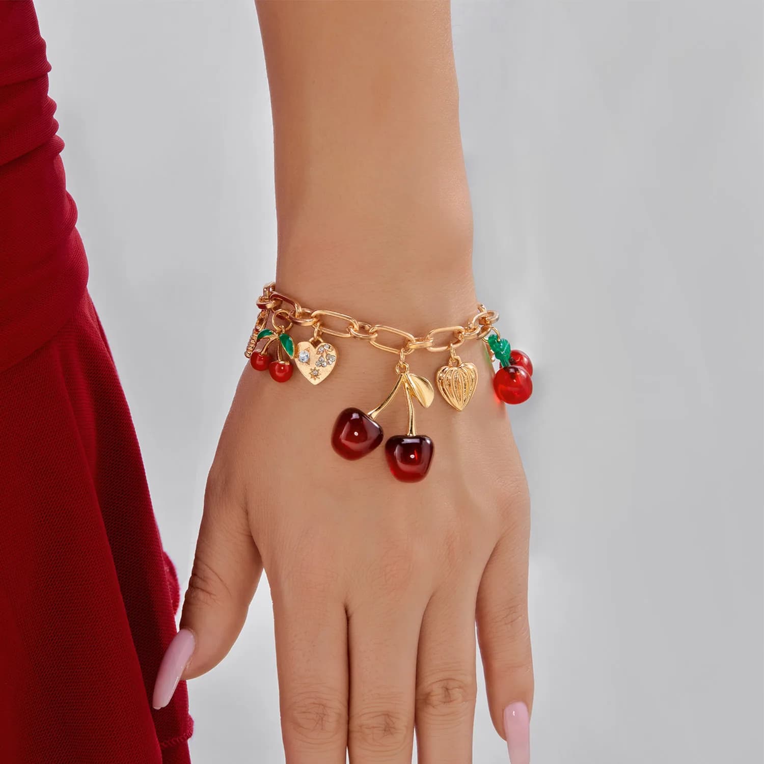 Bracciale con ciondolo con perla a forma di cuore rosso dolce e carino per le donne, moda Y2K, braccialetto a catena color oro con frutta, regali di gioielli di amicizia