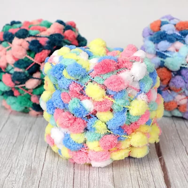 Very Soft Small Ball Yarn, Bean Yarn, Warm Yarn for Handmade Blankets, Very Suitable for Making Throw Blankets, Cushions, Carpets, Large Coats, Vests, Handicrafts, Storage Baskets, Hats, Scarves. 100% Polyester Fiber. 1 Bag = 4 Pieces = 400g