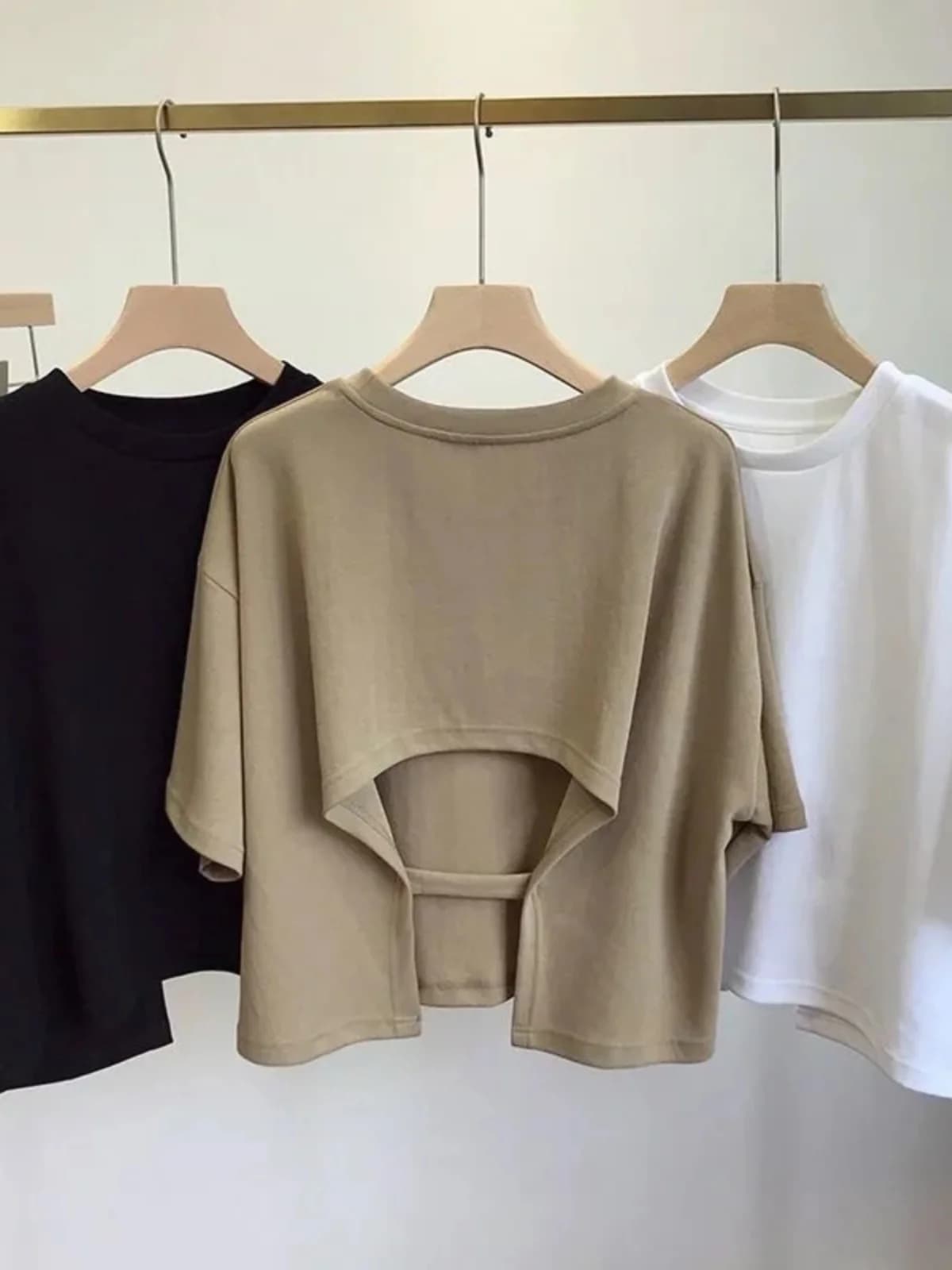 plus Size 300 Pounds Korean Style Backless Short T-Shirt Women Loose Design Summer Fashionable Top Casual round Neck Short Sl...