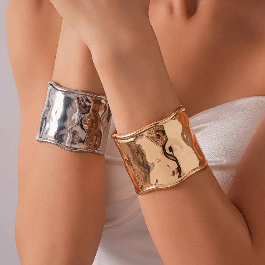 European and American Metal Pleated Bangles for Women Chunky Geometric Cuff Bracelets Statement Arm Ring Hand Jewelry Gift K