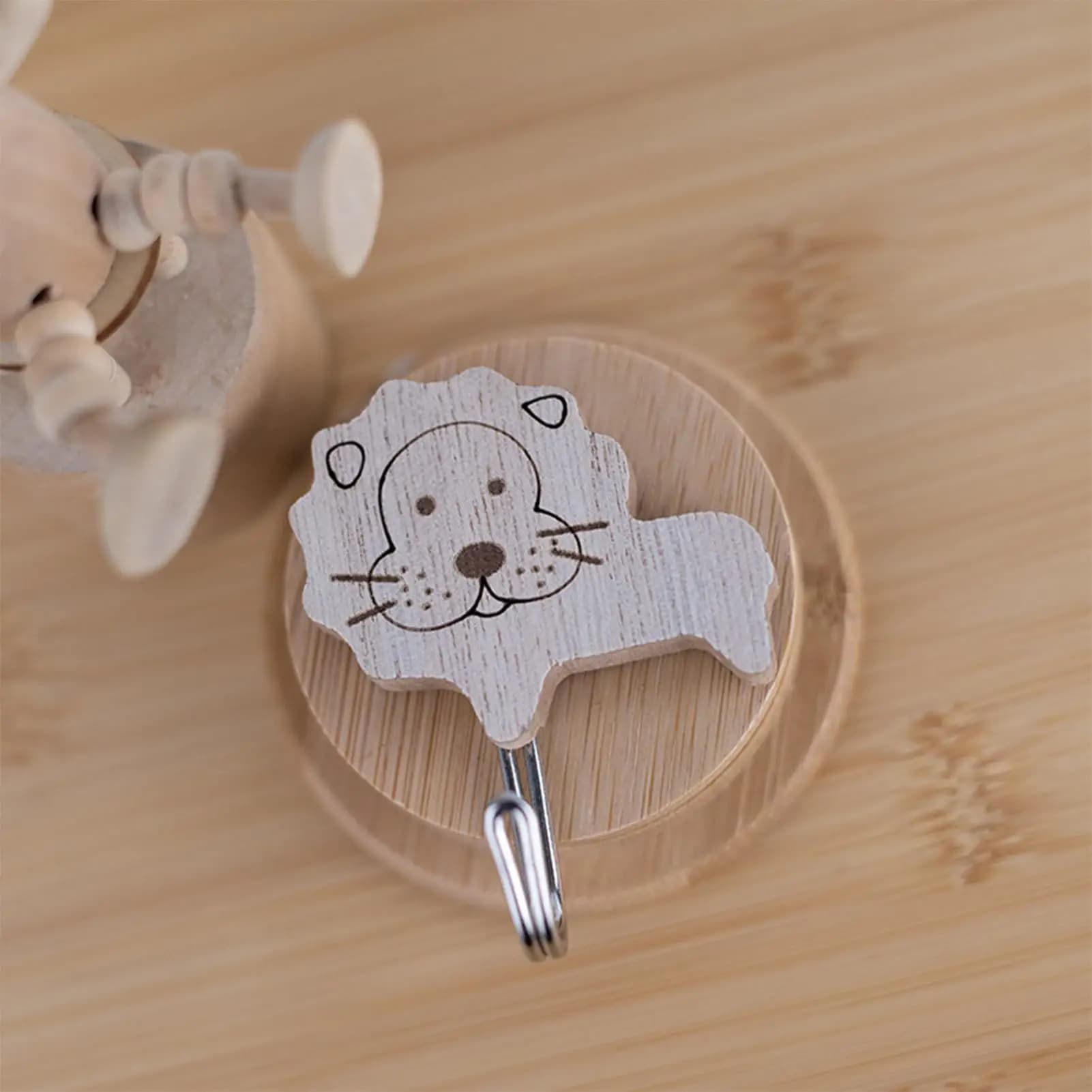 Sympathetic wall hooks 6 pieces animal shape baby towels hangers self-adhesive towel rack for cartoons for jewelry bag robe