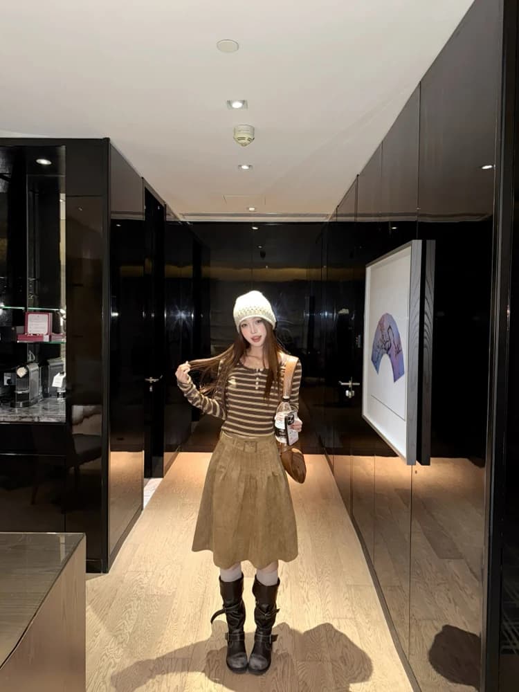 Summer 2026 High Waist A-Line Skirt Set Women's Long Sleeve round Neck Striped Casual Style T-Shirt And Skirt Ensemble