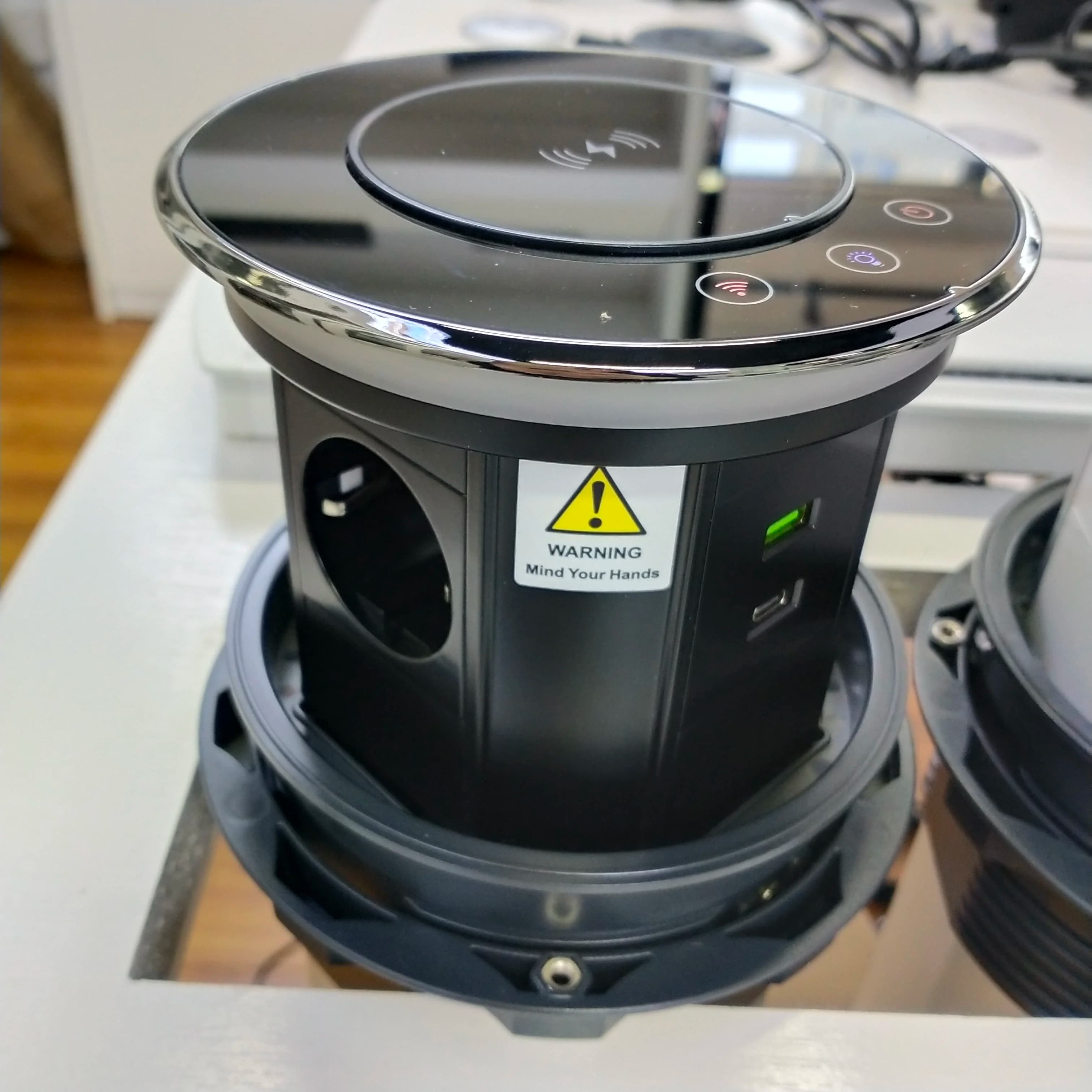 Alimentatore intelligente WiFi impermeabile IP65, piano di lavoro elettrico da cucina, presa da tavolo pop-up elettrica