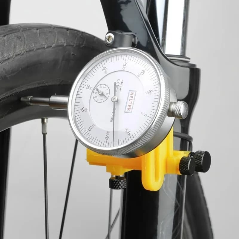 Indicatore quadrante di installazione portatile per bicicletta Mini strumento di regolazione ruota Triplo sintonizzazione Set di ruote applicabili Strumenti per cerchi bici MTB