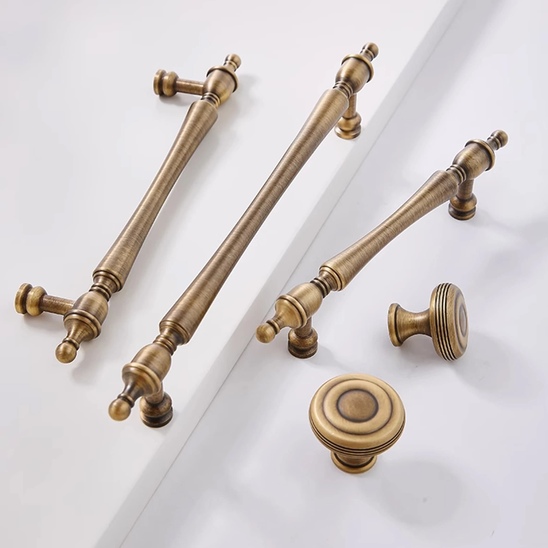 MFYS maniglie per mobili in bronzo antico in ottone massiccio manopole per cassetti rotonde accessori da cucina Vintage
