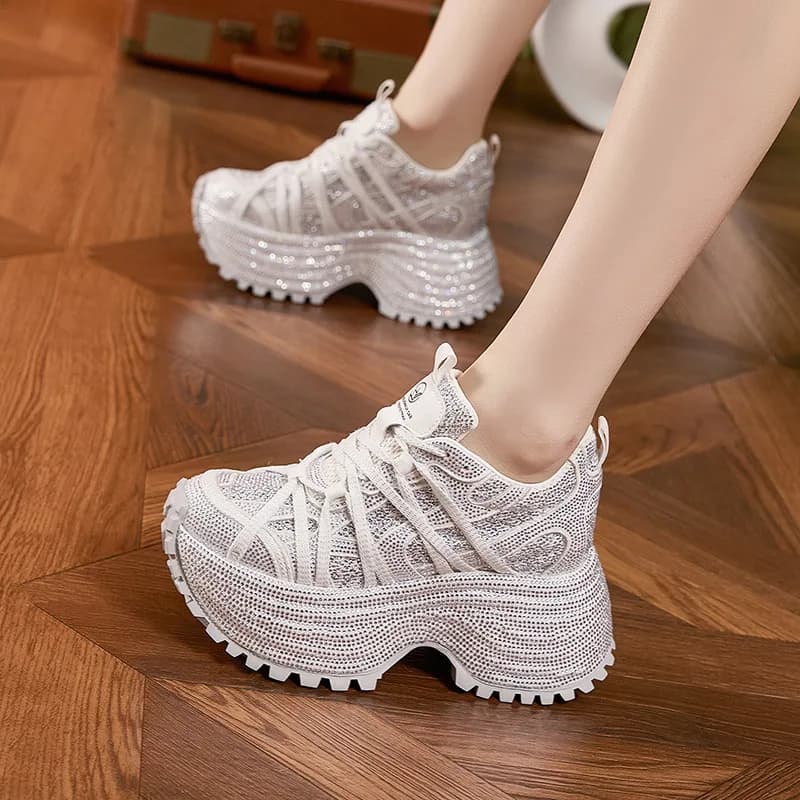 Scarpe da Donna Primavera Estate 2026 Traspiranti in Mesh con Suola Spessa e Design Vuoto per un Maggiore Comfort