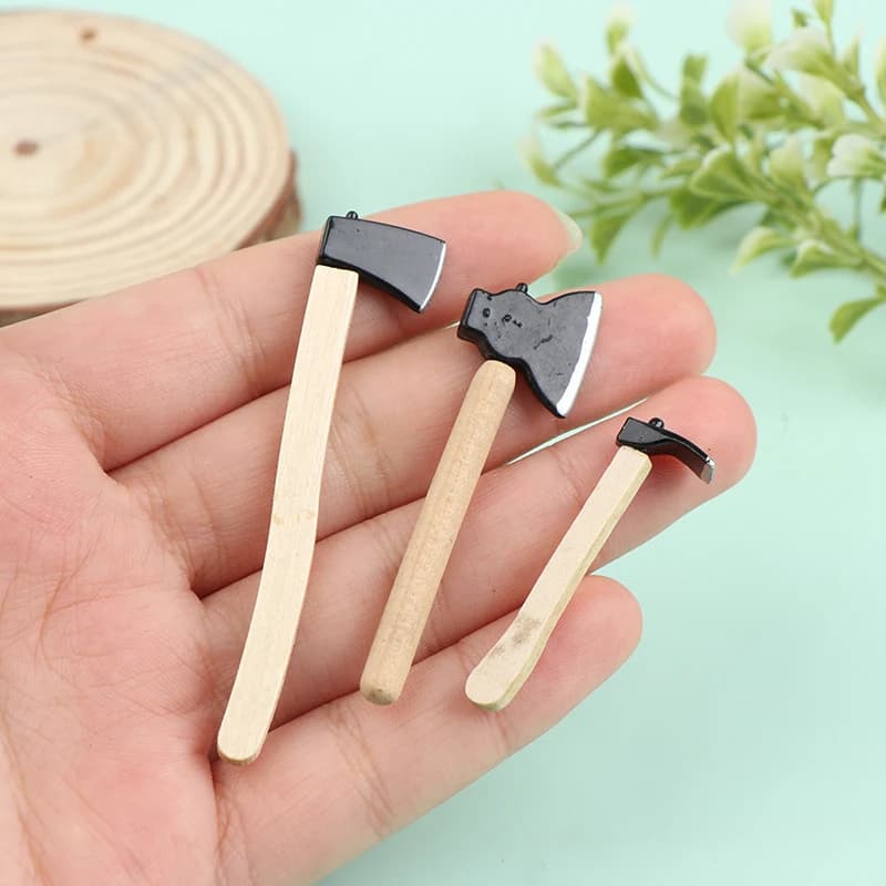 ✰ ✪ Set di 3 Pezzi Miniature in Scala 1/12 per Casa delle Bambole, Ascia e Coltello in Legno e Metallo, Attrezzi da Giardinaggio in Miniatura