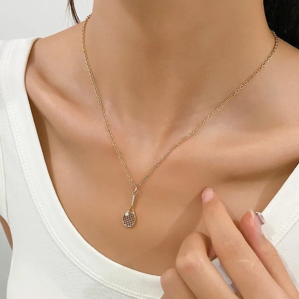 Necklace with Pendant Tennis rack in Golden League with Zirconi and Pearls, Decorated with Strass, Collar