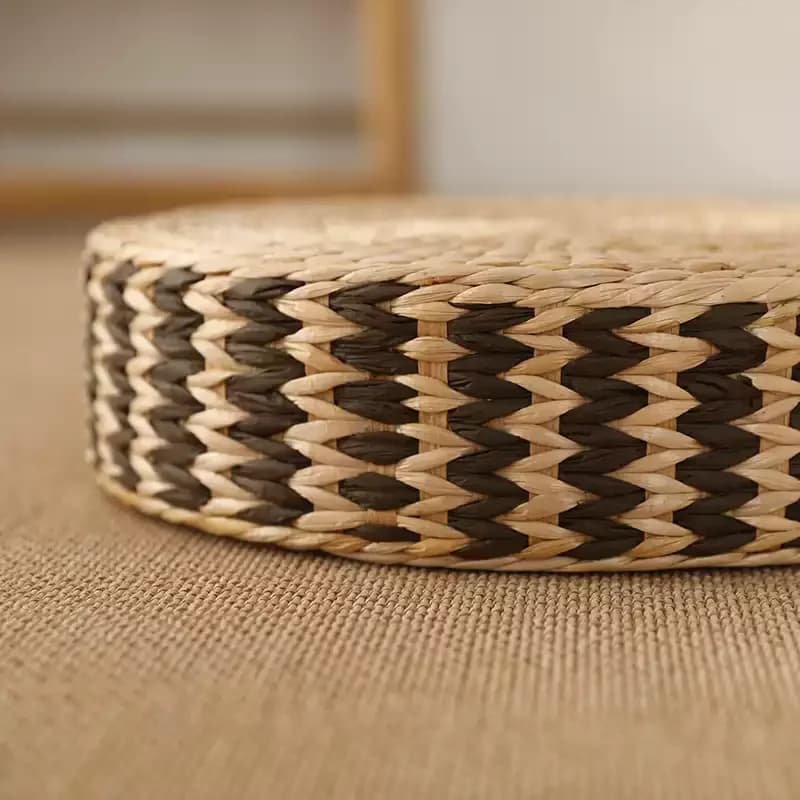 Japanese Handwoven Cushion Thick Round Tatami Seat for Bay Window Bohemian Seat Cushion Compact Meditation Mat for Living Room