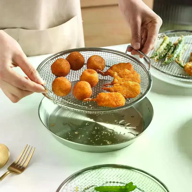 Vassoio Filtro Olio da Cucina in Acciaio Inossidabile con Rete, Scolapasta per Frittura, Colino per Drenaggio Efficiente dell'Olio per Casa, Esterni e Ristoranti