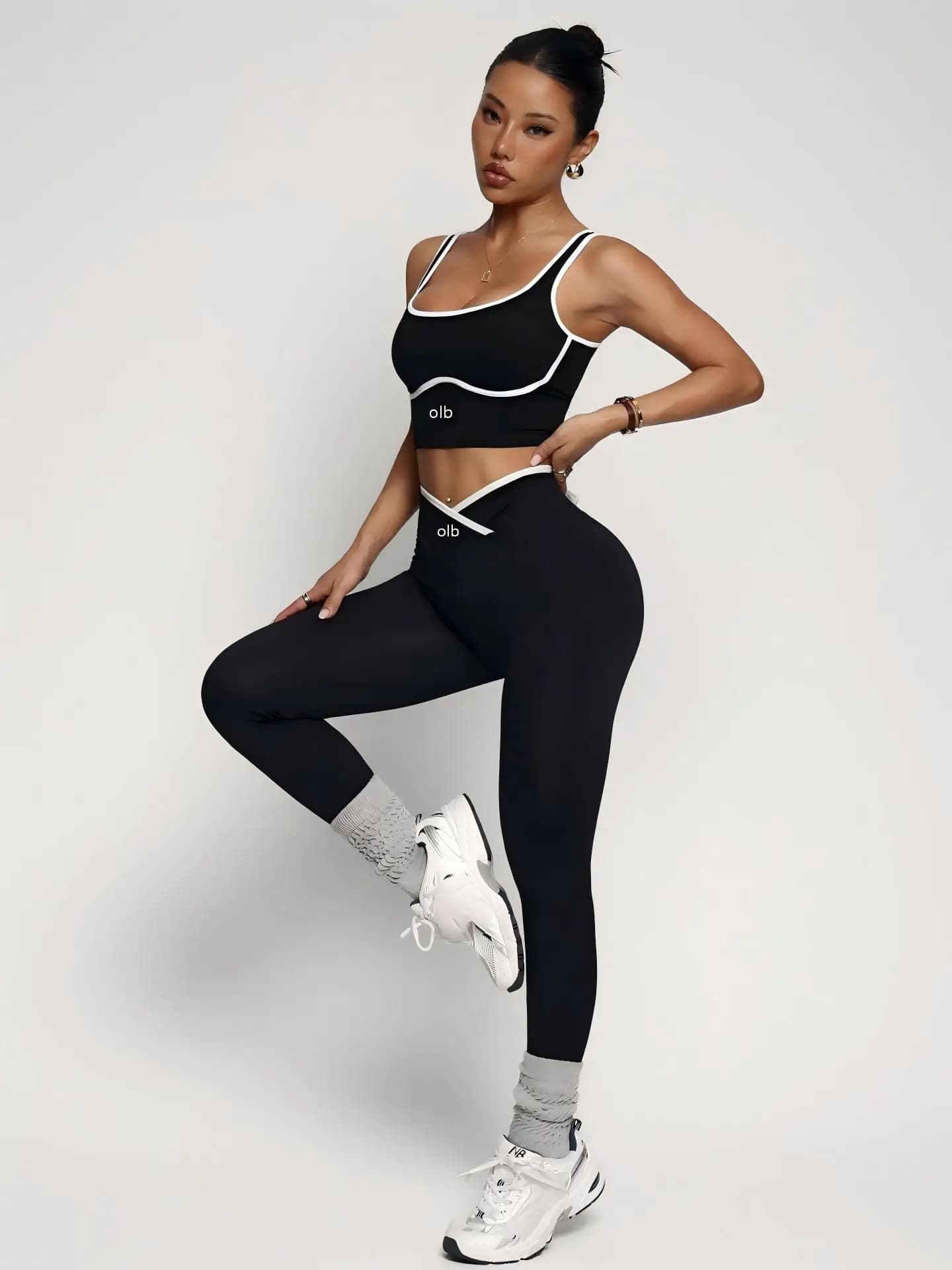 2-piece new sports bra vest pants fitness suit, women's luxurious and comfortable high waisted and hip lifting yoga suit set