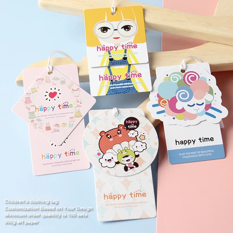 Etichetta per abbigliamento per bambini Modello cartone animato in stock Etichette per bambini carine personalizzabili Etichetta per carta personalizzata Carta artistica da 300 g MOQ100set